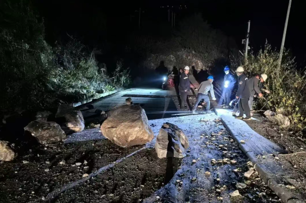 迅速響應(yīng) 守護(hù)安全 堰塞湖公司積極應(yīng)對(duì)巧家5.1級(jí)地震